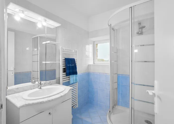 بيت للعطل La Bessede - Dordogne La Chapelle-Aubareil